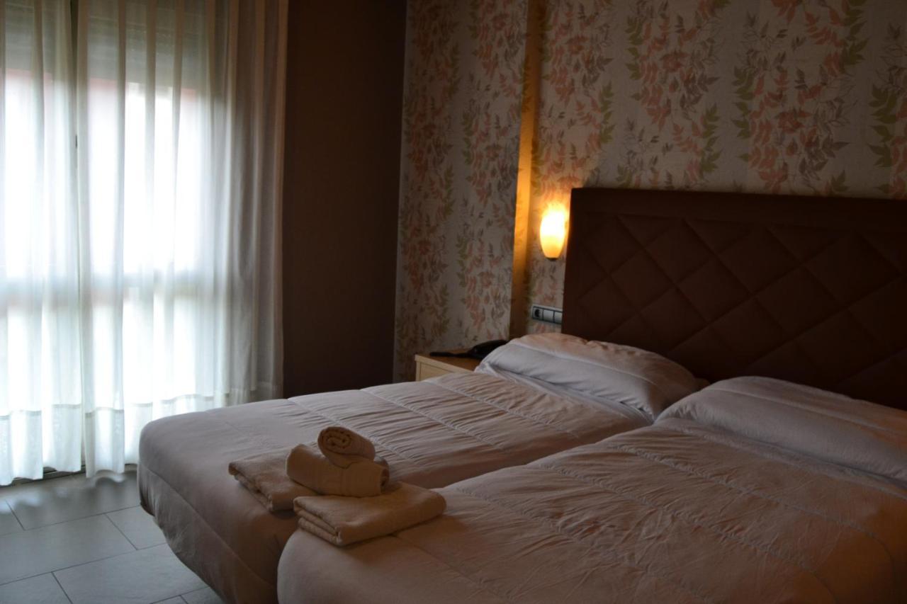 Apartamentos Spa Cueto Onís Екстериор снимка
